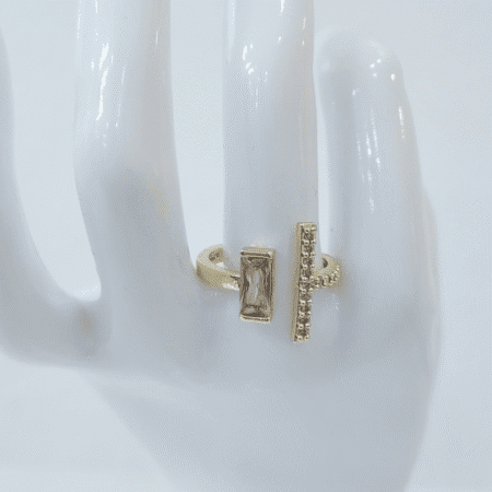 Earrings crystals knots