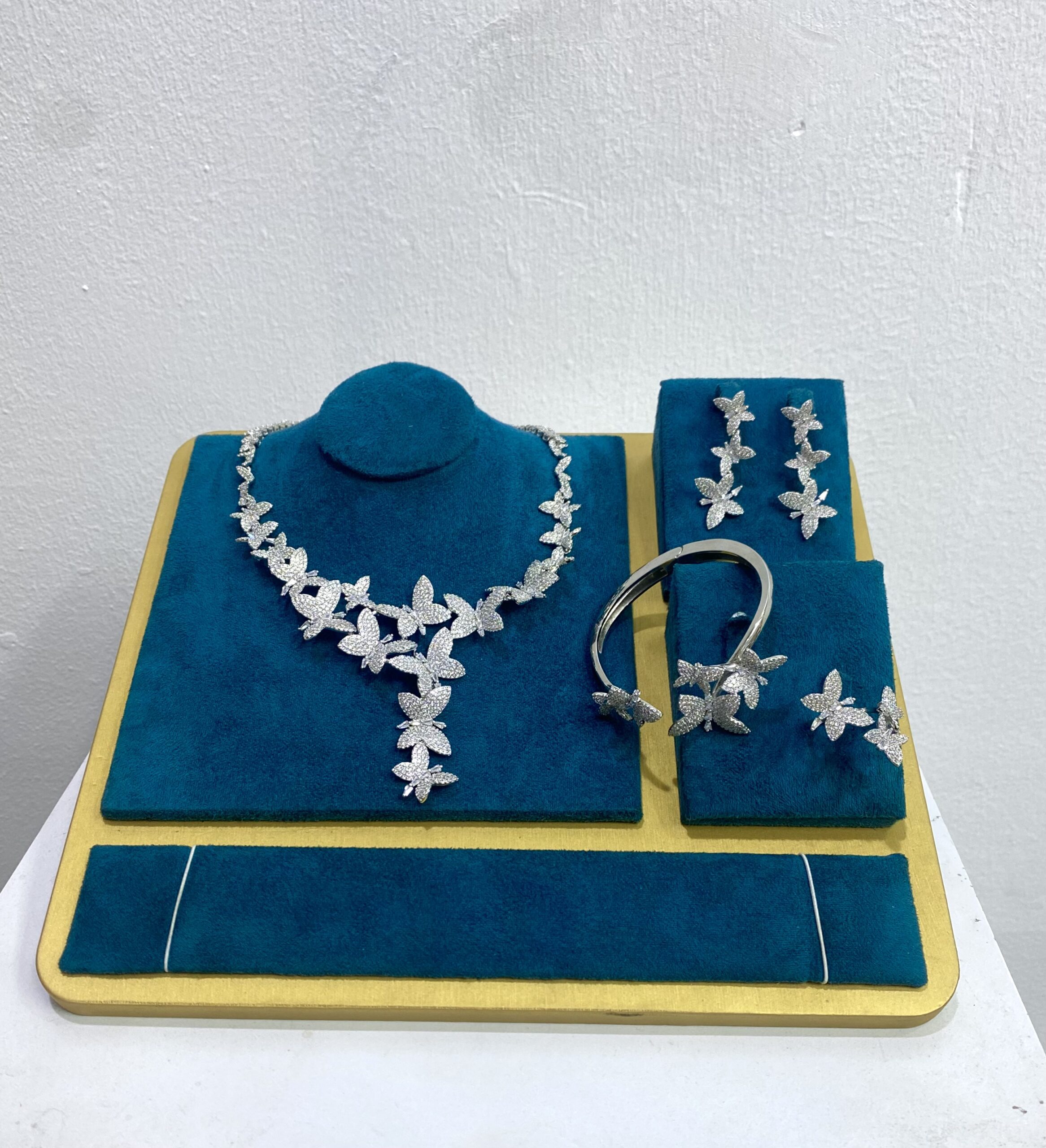 4 Pcs Necklace #0126