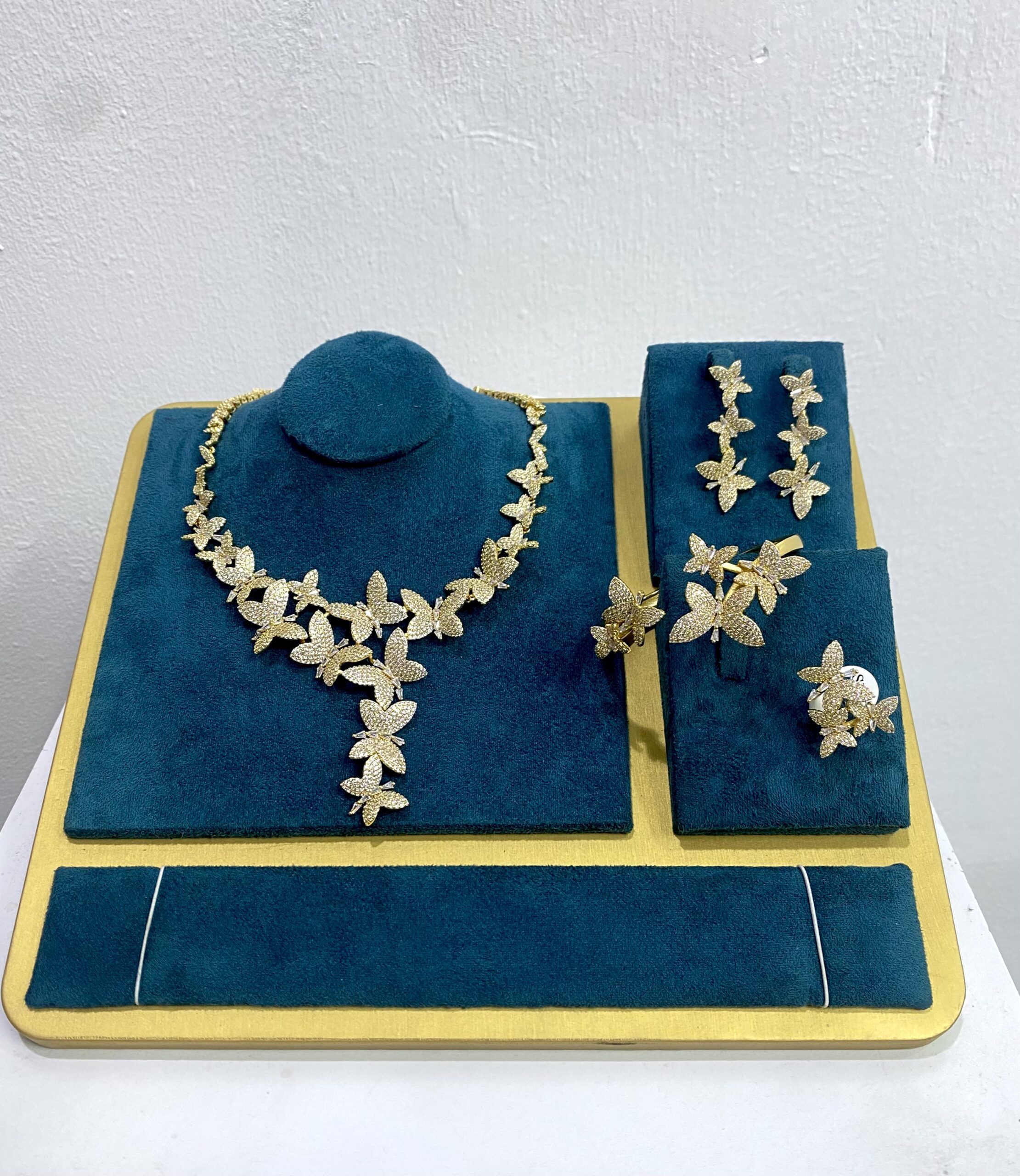 4 Pcs Necklace #0125